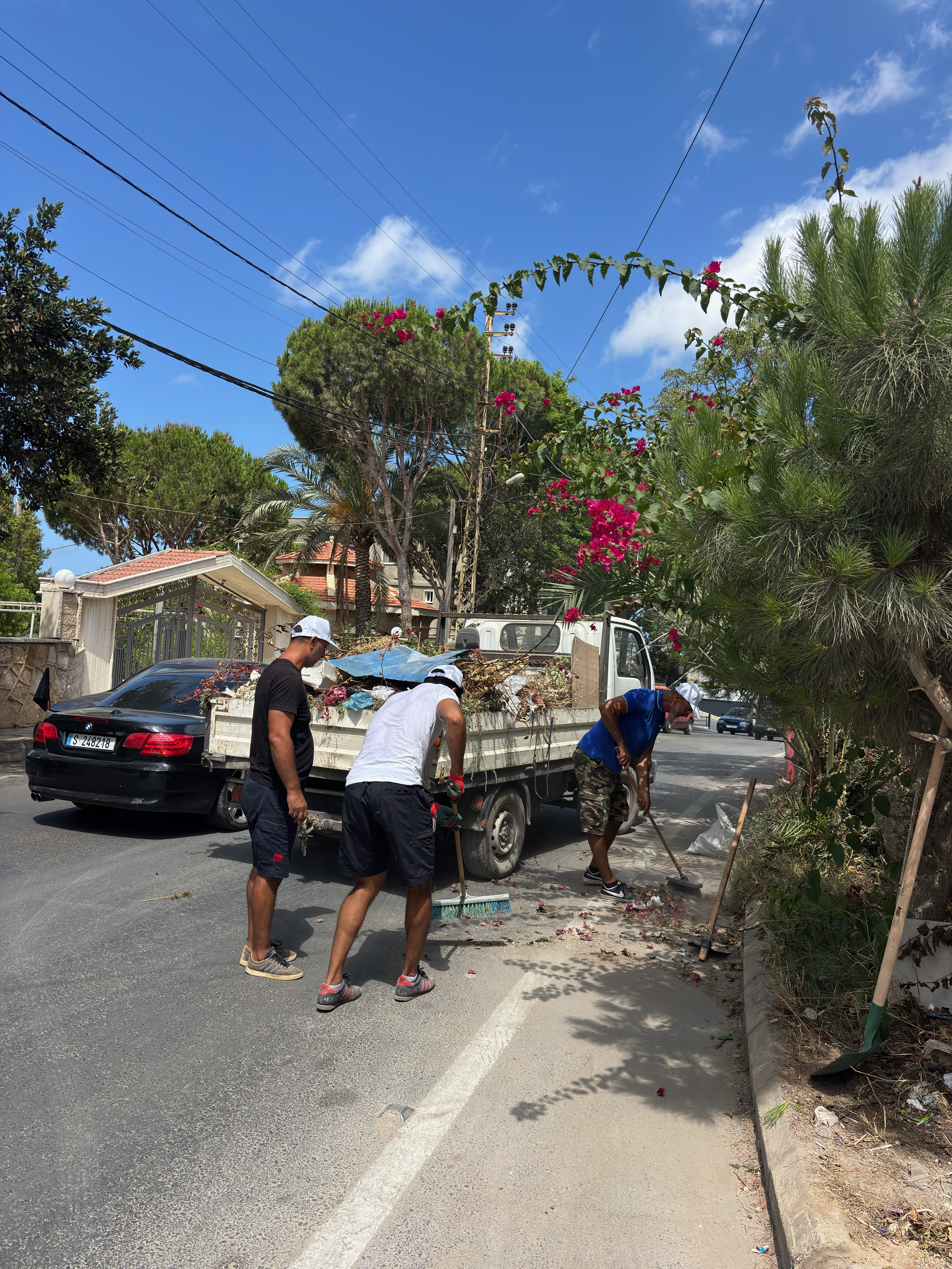 Aufräumaktion mit Jugendlichen in El Kharayeb im Südlibanon